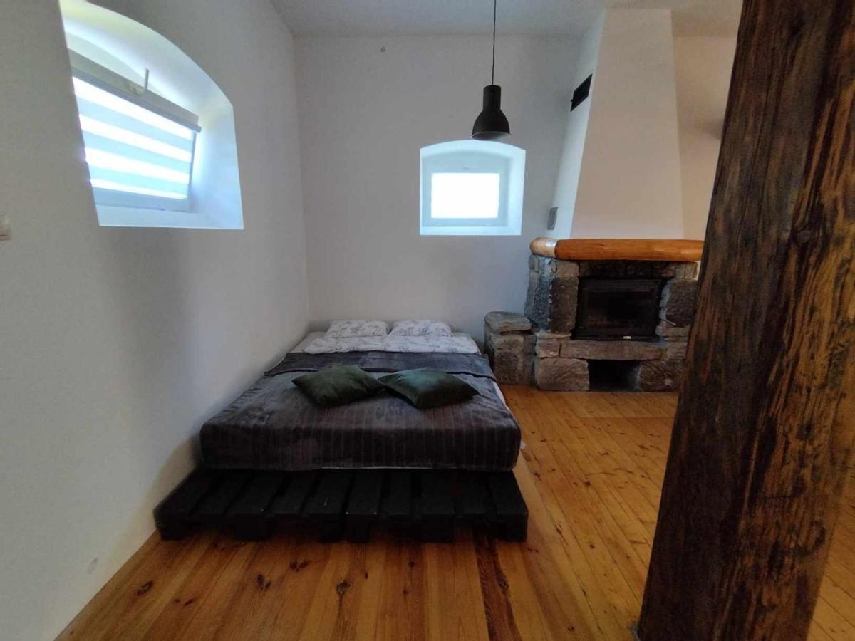 Apartamenty - Stara Stajnia - Na Krancu Swiata Milków Exterior foto